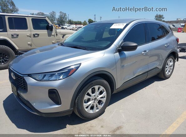 1FMCU0GZ1PUA66254 2023 FORD ESCAPE Серебряный Передняя левая четверть