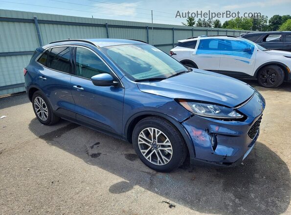 1FMCU0H61LUC57946 2020 FORD ESCAPE Blue Front right