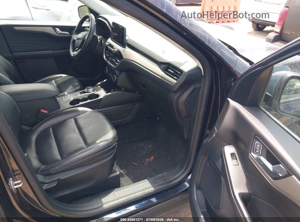 1FMCU0H6XMUA57455 2021 FORD ESCAPE Black Widok wnętrza z przodu