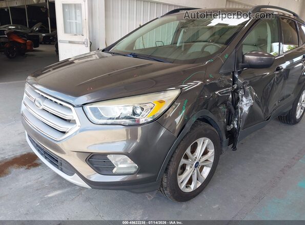 1FMCU0HD0JUB66971 2018 FORD ESCAPE Gray Front view
