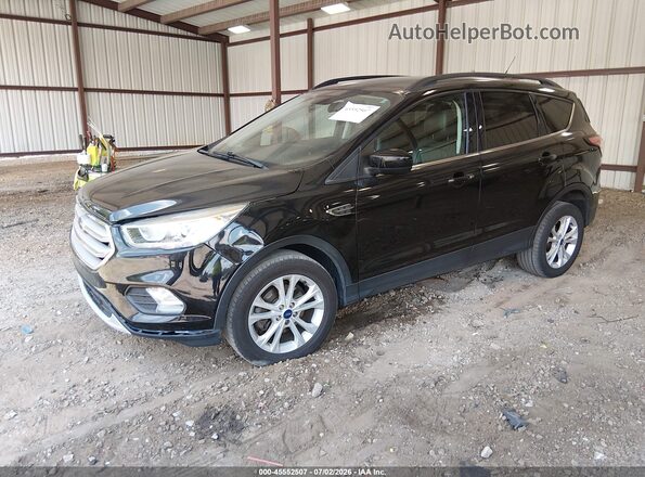 1FMCU0HD1JUD35671 2018 FORD ESCAPE Black წინა მარცხენა ხედი სამი მეოთხედიდან