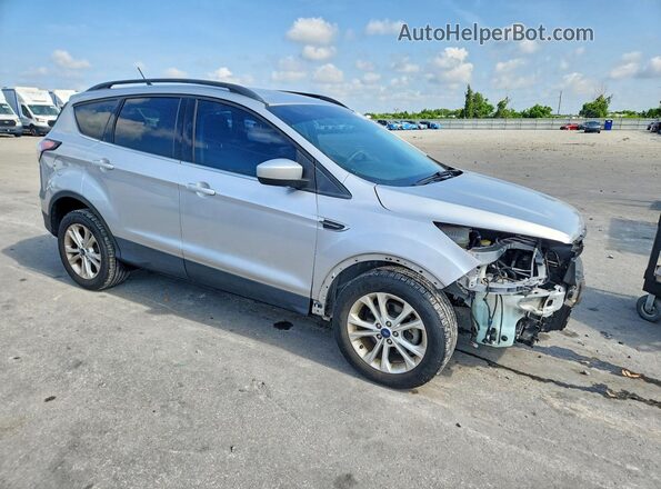 1FMCU0HD2JUA07255 2018 FORD ESCAPE Silver Delantero derecho