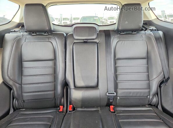 1FMCU0HD2JUA07255 2018 FORD ESCAPE Silver Vista de los asientos traseros