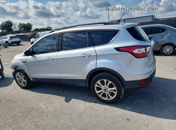 1FMCU0HD2JUA07255 2018 FORD ESCAPE Silver Trasero izquierdo
