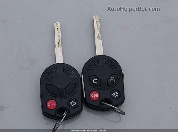 1FMCU0HD2JUD33833 2018 FORD ESCAPE Красный Вид панели приборов
