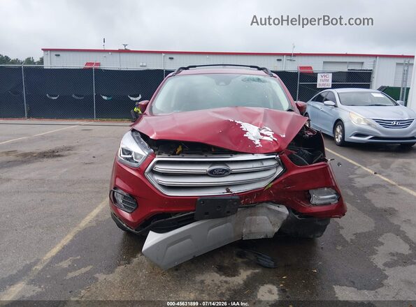 1FMCU0HD2JUD33833 2018 FORD ESCAPE Красный Вид щитка приборов