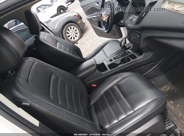 1FMCU0HD3JUB04402 2018 FORD ESCAPE White წინა სალონის ხედი