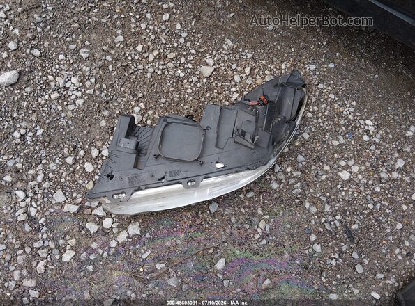 1FMCU0HD3JUB04402 2018 FORD ESCAPE White წინა პანელის ხედი