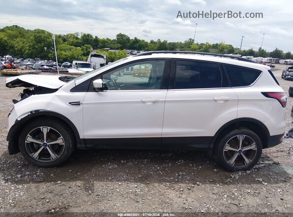 1FMCU0HD3JUB04402 2018 FORD ESCAPE White სალონის 360-გრადუსიანი ხედი