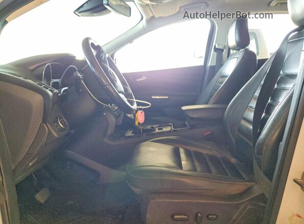 1FMCU0HD4JUB40924 2018 FORD ESCAPE White Widok wnętrza z przodu