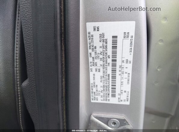 1FMCU0HD5JUC56486 2018 FORD ESCAPE Silver Vista del compartimento del motor