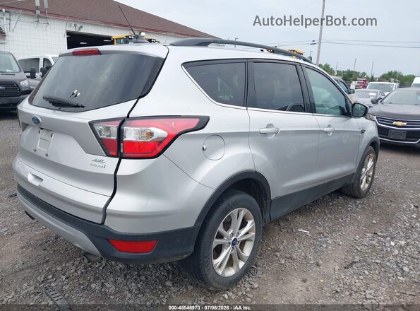 1FMCU0HD5JUC56486 2018 FORD ESCAPE Silver Trasero derecho
