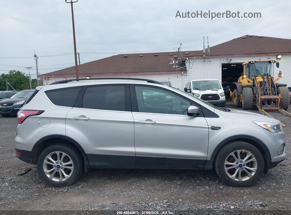 1FMCU0HD5JUC56486 2018 FORD ESCAPE Silver Vista interior trasera
