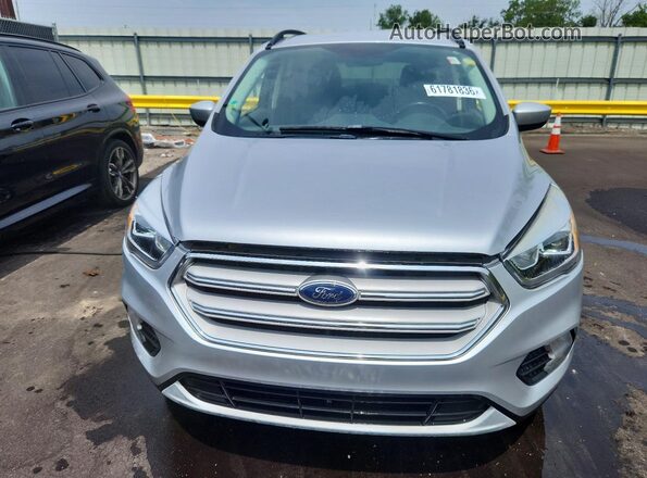 1FMCU0HD5KUB51657 2019 FORD ESCAPE Серебряный Вид спереди