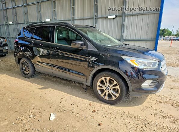 1FMCU0HD8JUA36999 2018 FORD ESCAPE Black Front right