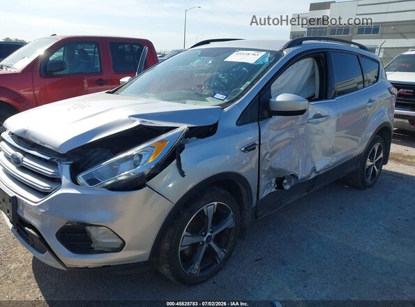 1FMCU0HD9JUD20402 2018 FORD ESCAPE Silver Front view