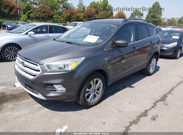 1FMCU0HD9JUD47471 2018 FORD ESCAPE Gray Առջևի ձախ երեք քառորդ տեսարան