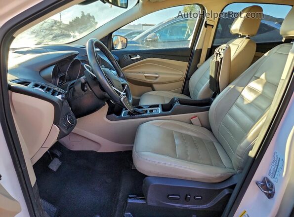 1FMCU0J90HUE97761 2017 FORD ESCAPE White Вид салону спереду
