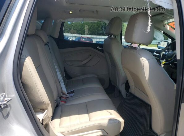 1FMCU0J91GUB19396 2016 FORD ESCAPE Silver Rear interior view