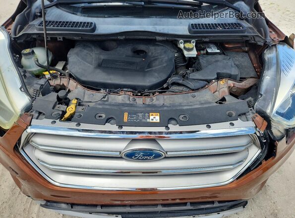 1FMCU0J91HUB74383 2017 FORD ESCAPE Оранжевый Вид подкапотного пространства
