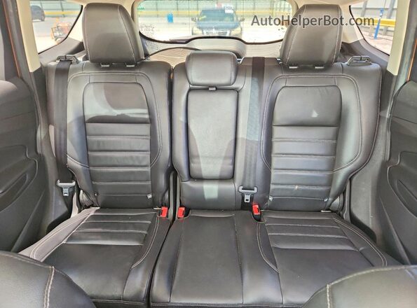 1FMCU0J91HUB74383 2017 FORD ESCAPE Оранжевый Вид задних сидений