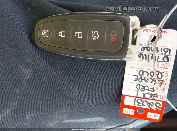 1FMCU0J92HUD76116 2017 FORD ESCAPE Champagne Вид панели приборов