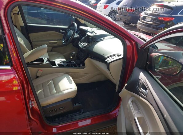 1FMCU0J93HUE94420 2017 FORD ESCAPE Red წინა სალონის ხედი