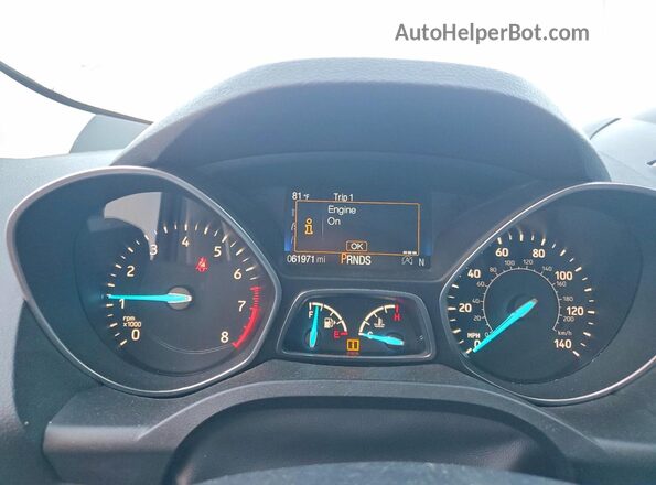 1FMCU0J95HUE72242 2017 FORD ESCAPE Beige Вид щитка приладів