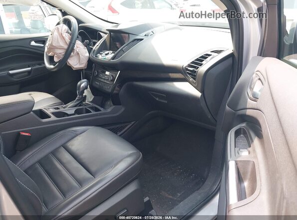 1FMCU0J95KUB76256 2019 FORD ESCAPE Silver წინა სალონის ხედი