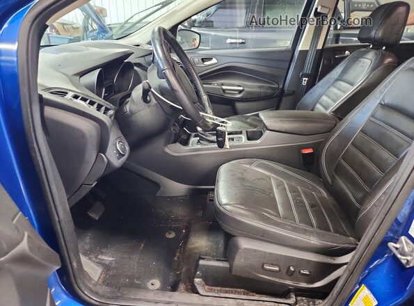 1FMCU0J96HUD91475 2017 FORD ESCAPE Blue Вид салону спереду