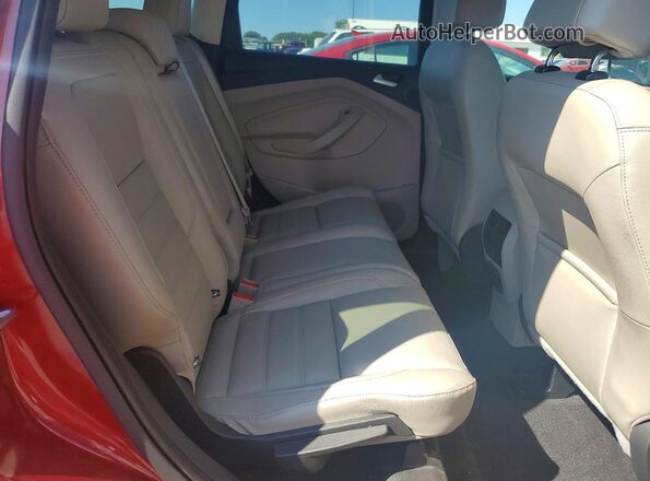 1FMCU0J96HUF07726 2017 FORD ESCAPE Maroon Widok wnętrza z tyłu