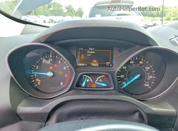1FMCU0J98HUD37692 2017 FORD ESCAPE Черный Вид щитка приборов