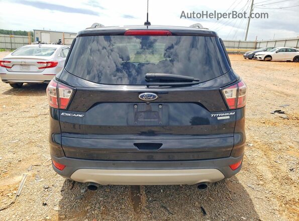 1FMCU0J99HUD90949 2017 FORD ESCAPE Черный Вид сзади