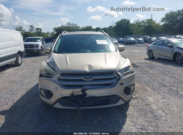 1FMCU0J99JUA49282 2018 FORD ESCAPE Champagne Вид щитка приладів