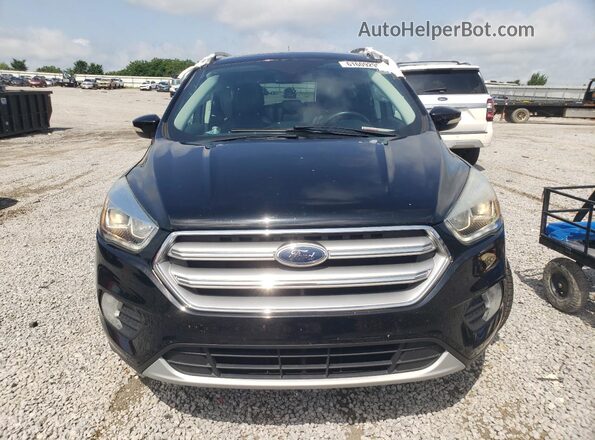 1FMCU0JD0HUC08995 2017 FORD ESCAPE Black Widok z przodu