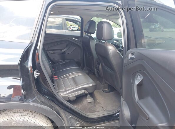 1FMCU0JD0HUD92268 2017 FORD ESCAPE Black Widok naklejki z numerem VIN