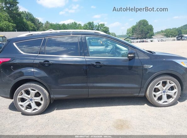 1FMCU0JD0HUD92268 2017 FORD ESCAPE Black Widok wnętrza z tyłu