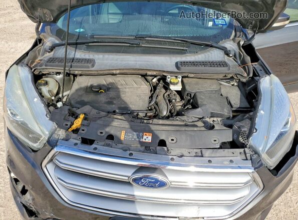 1FMCU0JD1HUC33954 2017 FORD ESCAPE Gray ძრავის განყოფილების ხედი