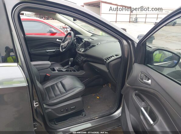 1FMCU0JD2HUB28971 2017 FORD ESCAPE Gray Սալոնի դիմացի տեսք