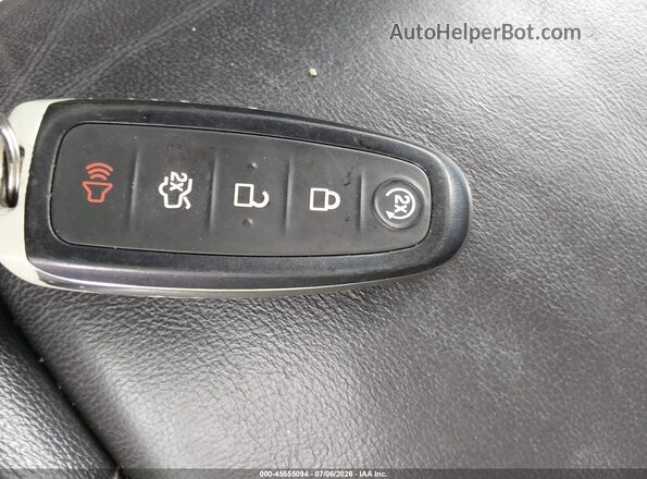 1FMCU0JD3HUA12470 2017 FORD ESCAPE Серебряный Вид панели приборов