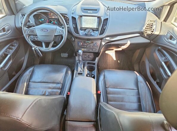 1FMCU0JD3HUB00337 2017 FORD ESCAPE Gold წინა პანელის ხედი