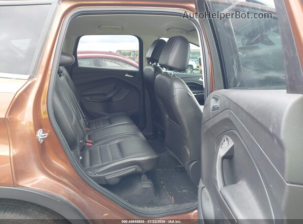 1FMCU0JD4HUE33260 2017 FORD ESCAPE Orange VIN sticker view