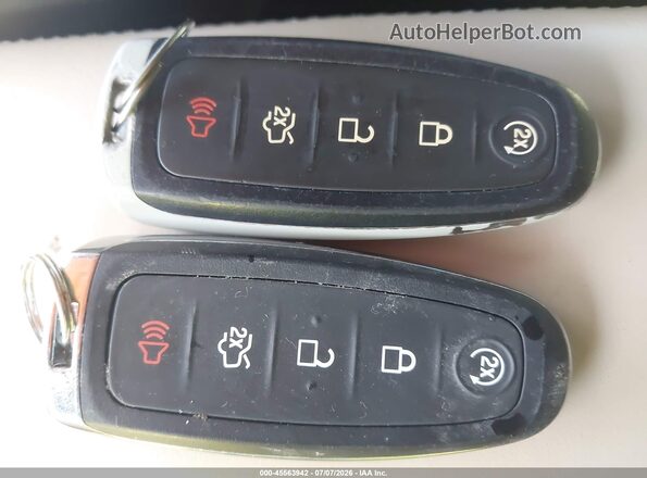 1FMCU0JD5HUD75255 2017 FORD ESCAPE Серый Вид панели приборов