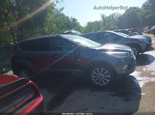 1FMCU0JD5HUD75255 2017 FORD ESCAPE Серый Вид задней части салона