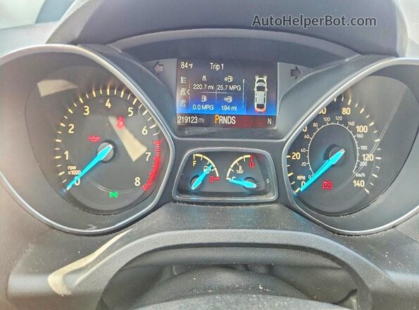 1FMCU0JD7HUD83082 2017 FORD ESCAPE Red Instrument cluster view