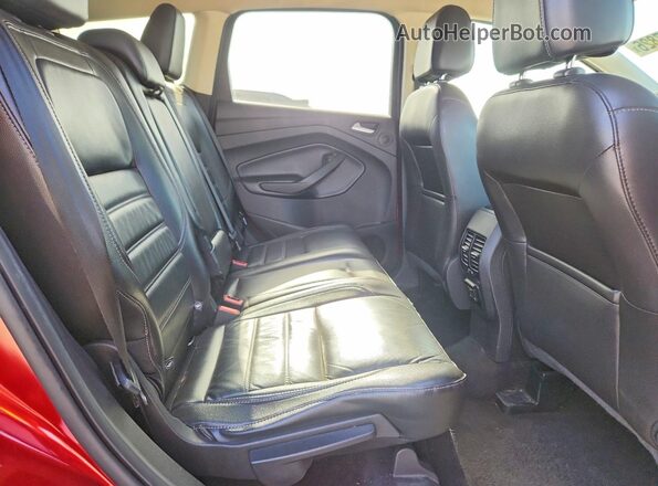 1FMCU0JD7HUD83082 2017 FORD ESCAPE Red Rear interior view