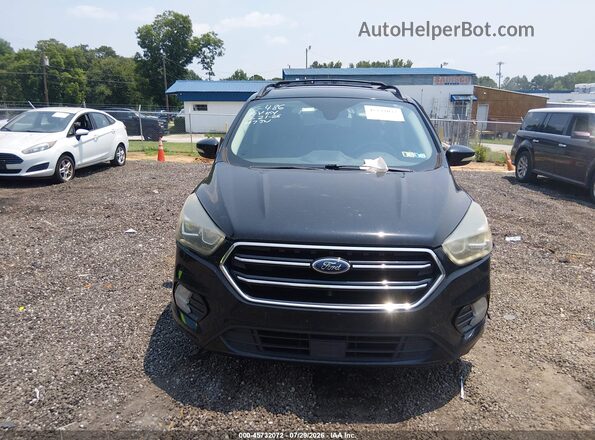 1FMCU0JD8HUA08771 2017 FORD ESCAPE Черный Вид задней части салона