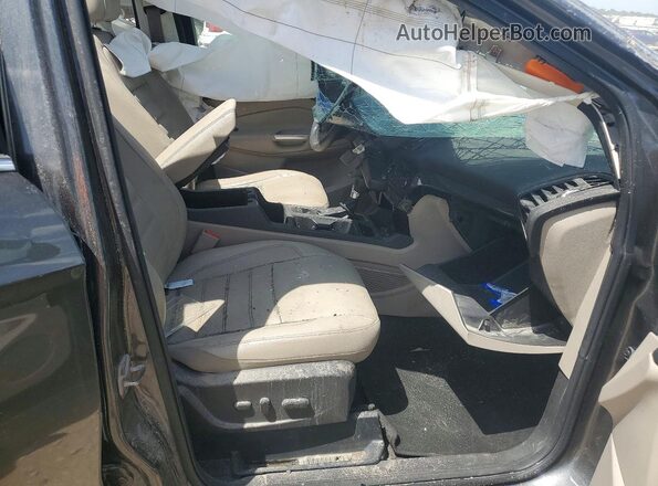 1FMCU0JD8HUB06148 2017 FORD ESCAPE Gray Vista interior delantera