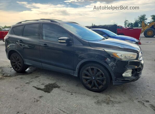 1FMCU0JD9HUD81799 2017 FORD ESCAPE Black Przód prawy