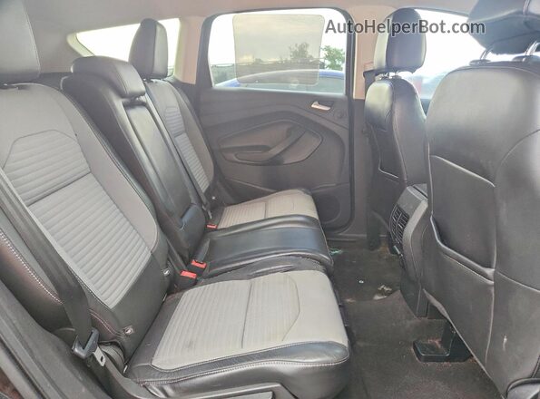 1FMCU0JD9HUD81799 2017 FORD ESCAPE Black Widok wnętrza z tyłu